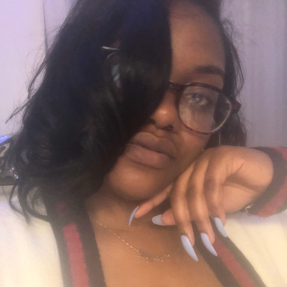 Meet your Posher, Dejah